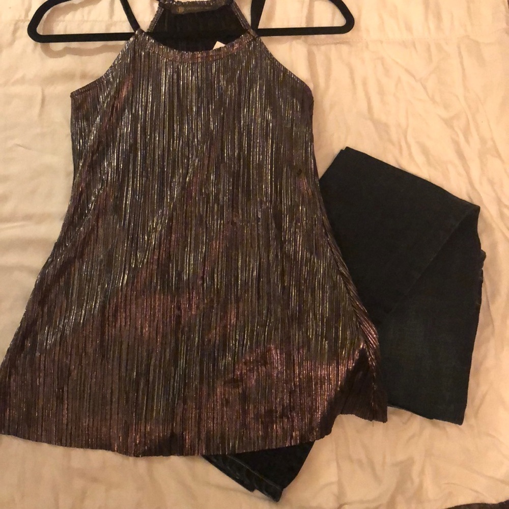 Outback Red XS NWT‎ Iridescent/Metallic top